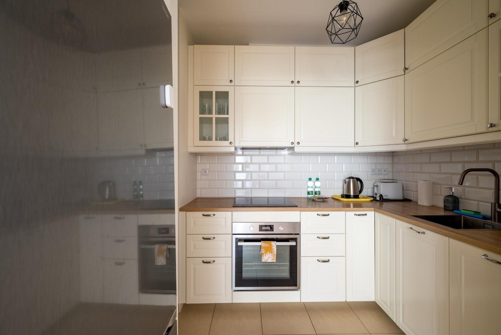 Metro Ksiecia Janusza Cosy Apartment Warsawa Bagian luar foto
